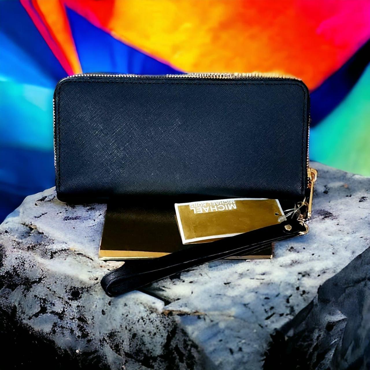 Buy Michael Kors Black Mercer Travel Continental Wallet for Women Online |  The Collective
