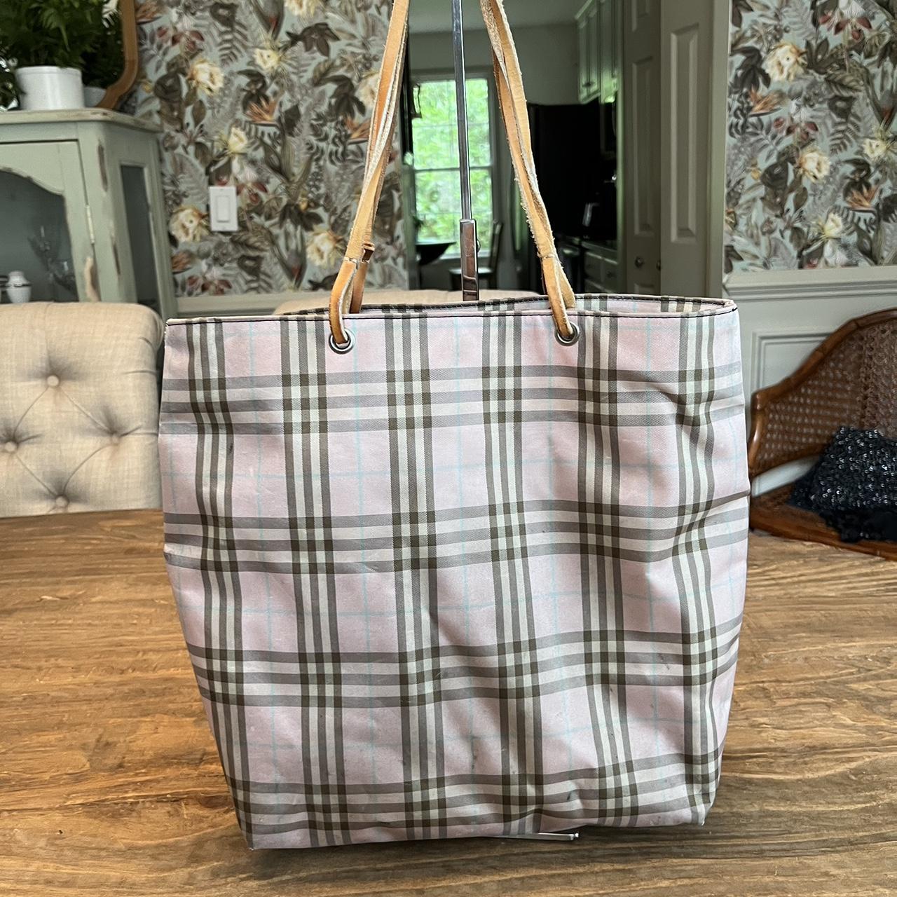 vintage Burberry handbag 👜 authentic + excellent - Depop