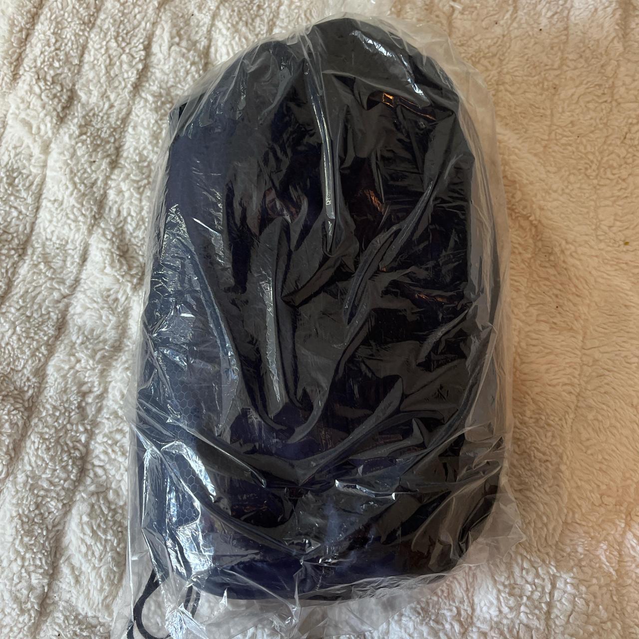 item listed by takia78