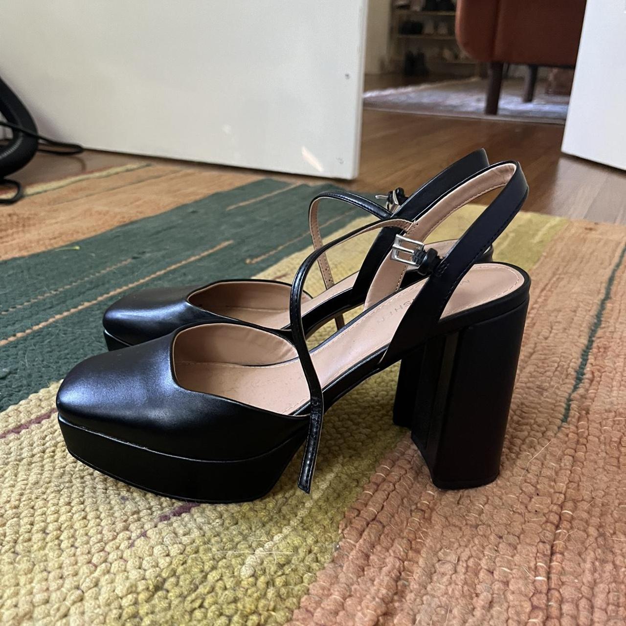 Square toe black leather block heels - Depop