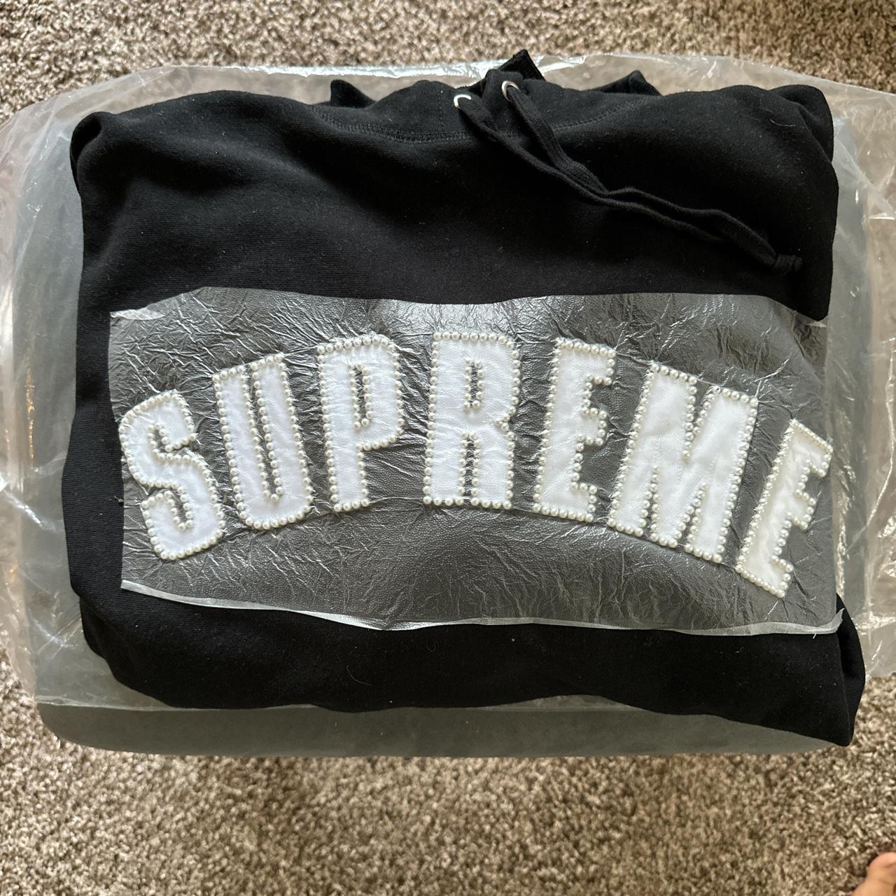 Supreme Pearl Logo Hooded Sweatshirt Black