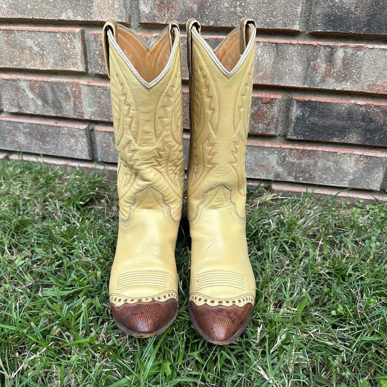 Vintage store nocona boots