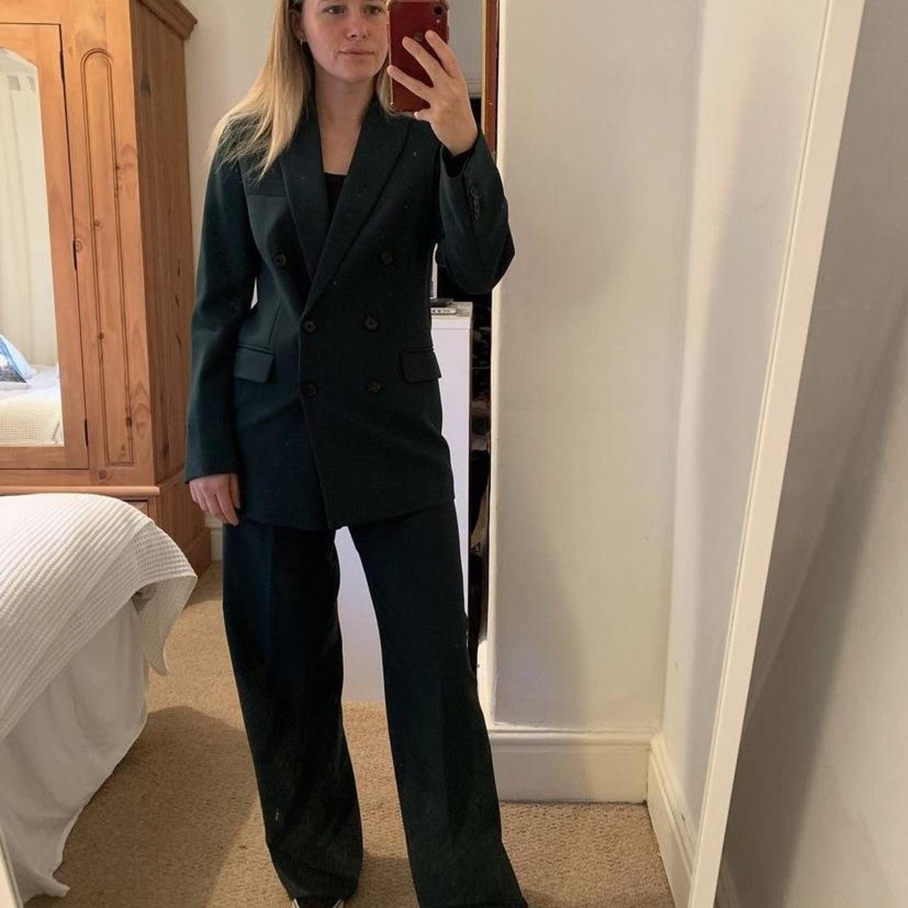 Dark green zara suit , size small , worn twice. Depop