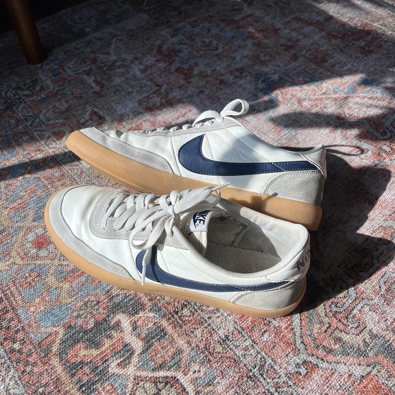 Nike Men's Cream and Navy Trainers