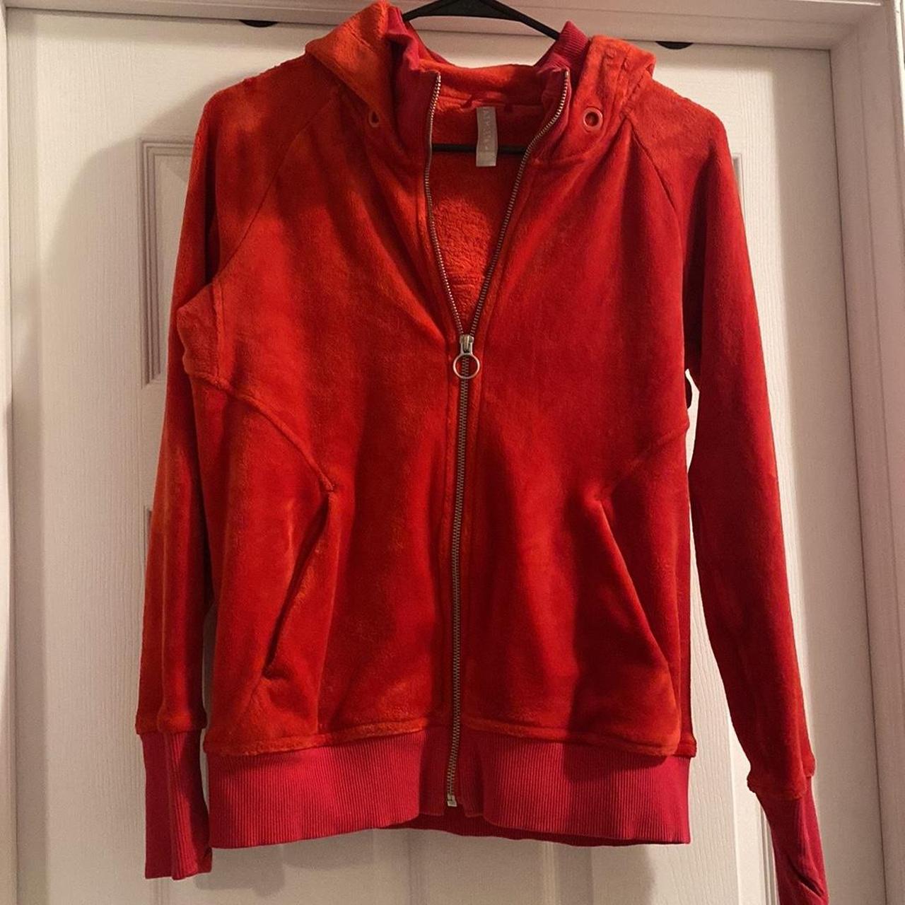 Athleta Triumph Hoodie in Double Cozy Depop