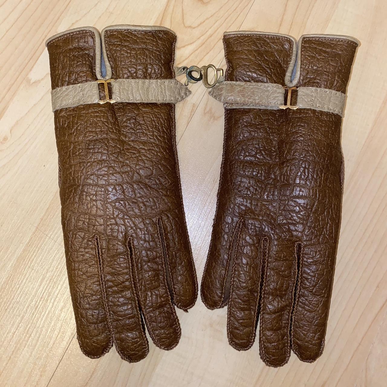 item listed by blacksagehoney