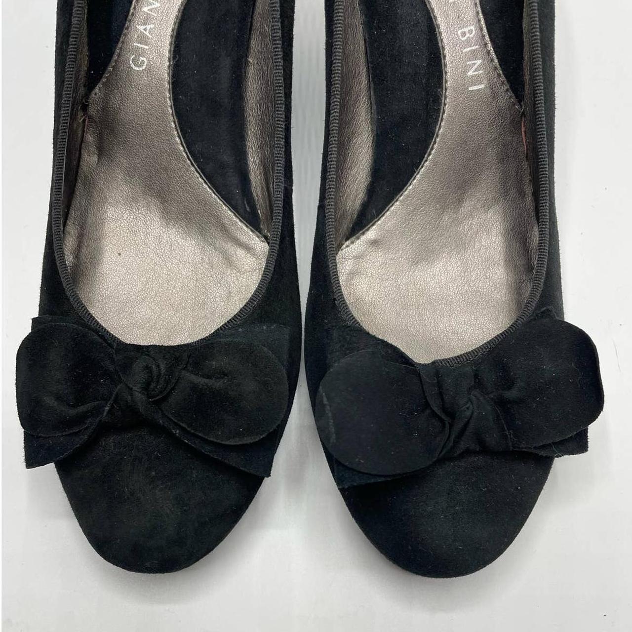 Gianni Bini Black Suede Bow Front Pumps Size 8 Heels... - Depop