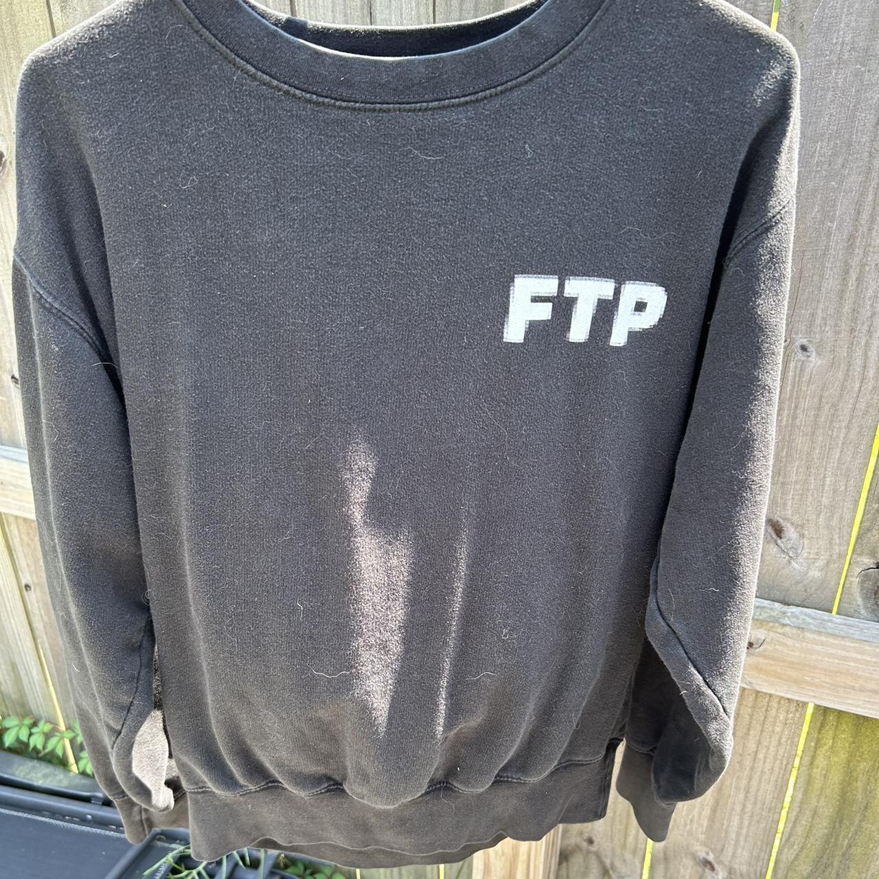 FTP pixel online crew neck