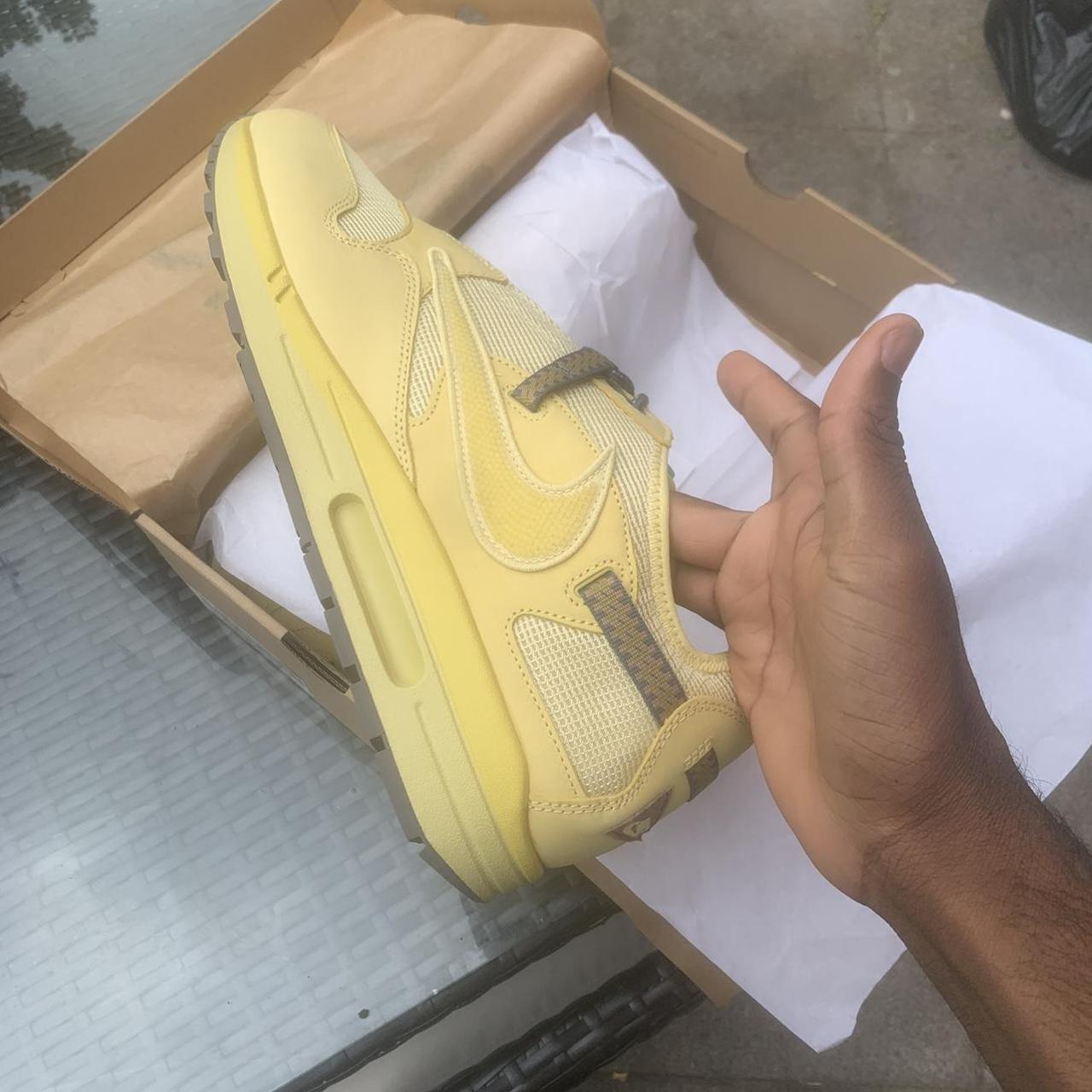 travis scott air max 1 on feet