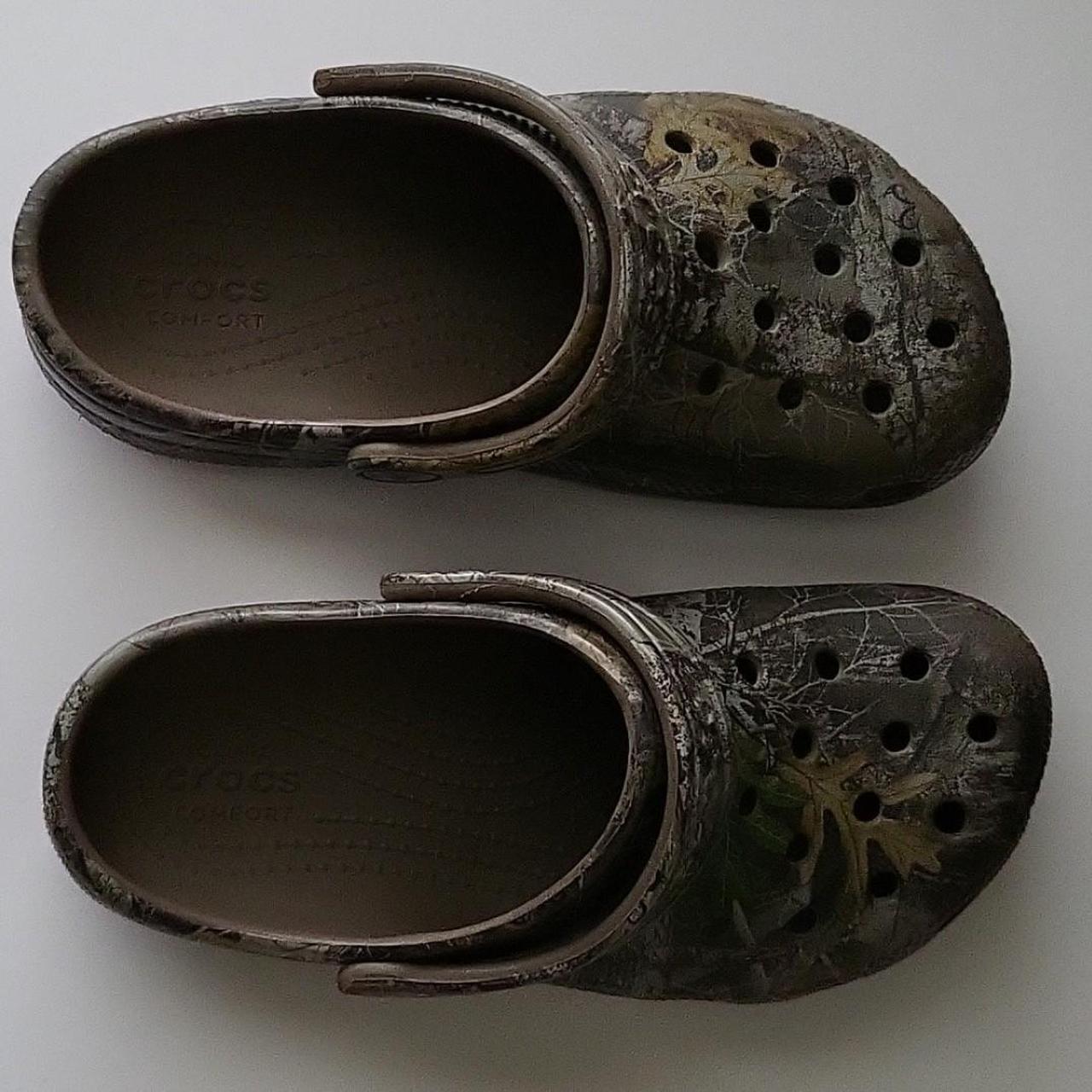 Crocs Clogs (3)