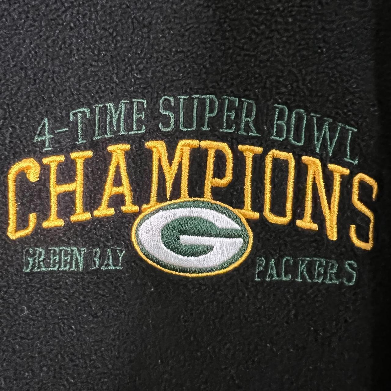 NFL Team Apparel Green Bay Packer hoodie Green - Depop