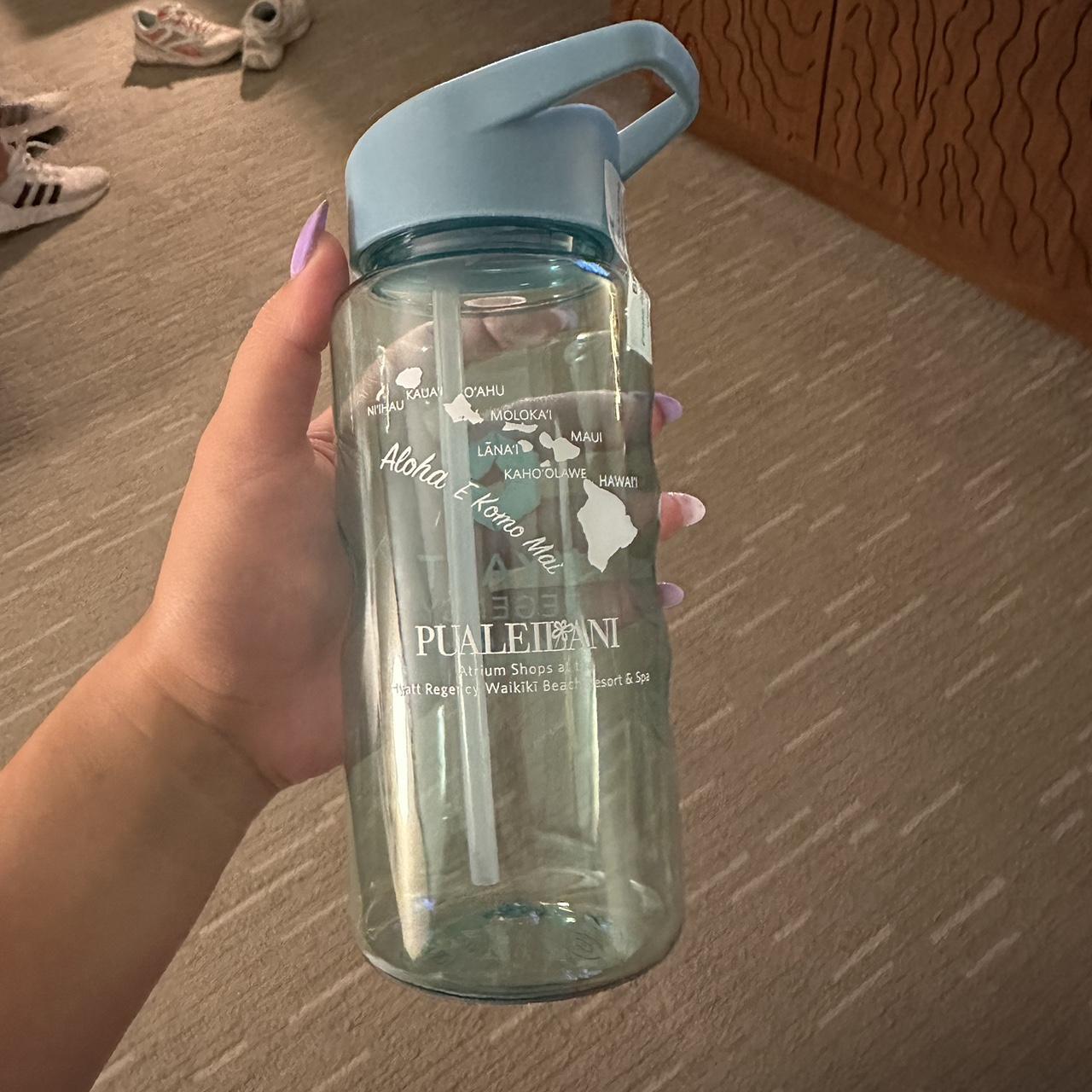 lululemon water bottle - Depop