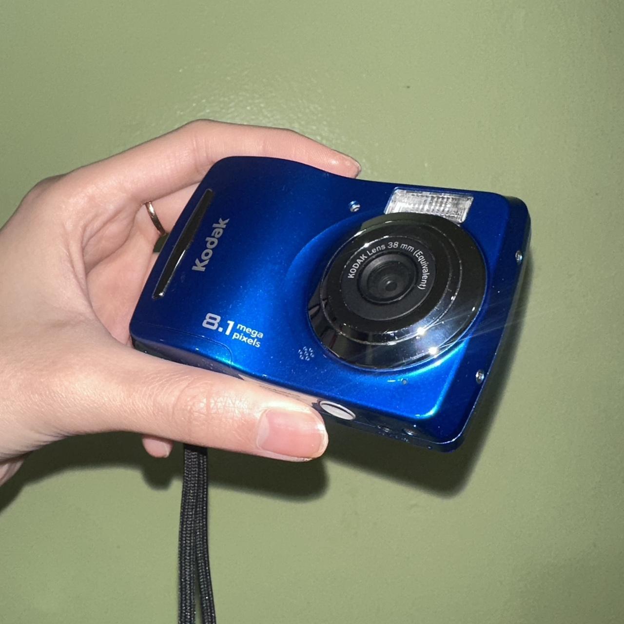 kodak easyshare cd22 8.1 mp specs blue... Depop