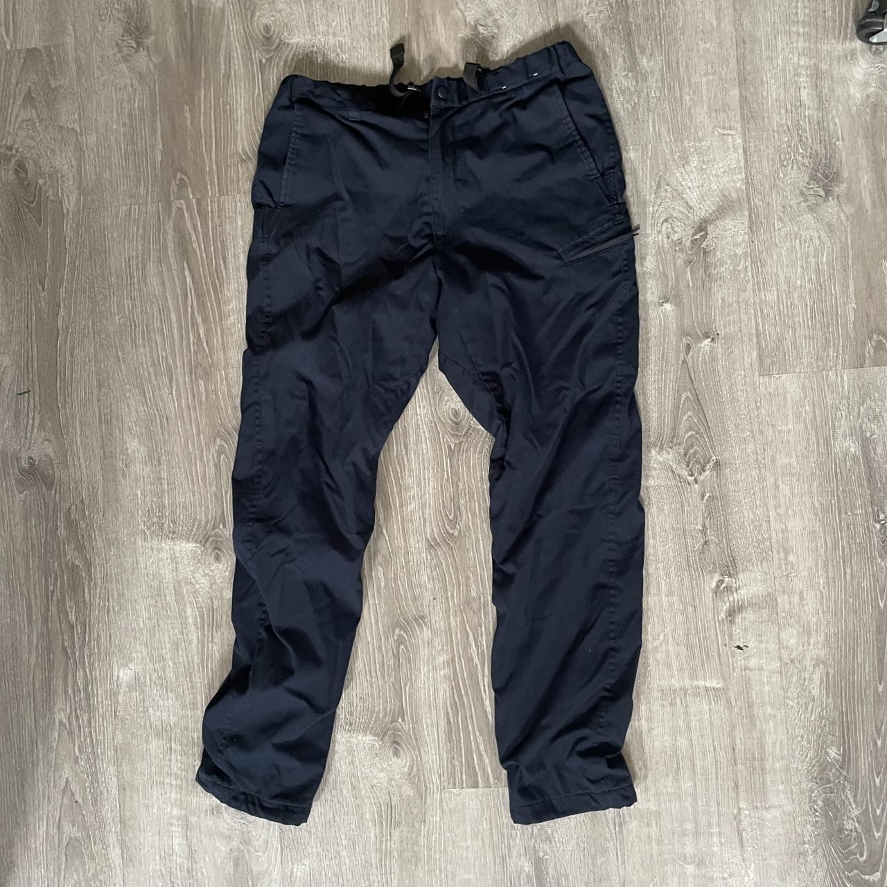UNIQLO Men's Navy and Blue Joggers-tracksuits | Depop