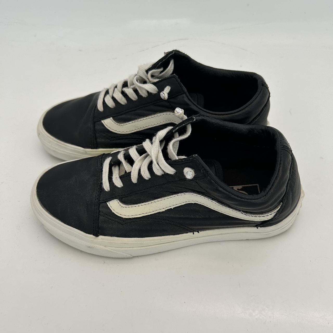 Vans black leather shoe Size 5.5 US 22cm