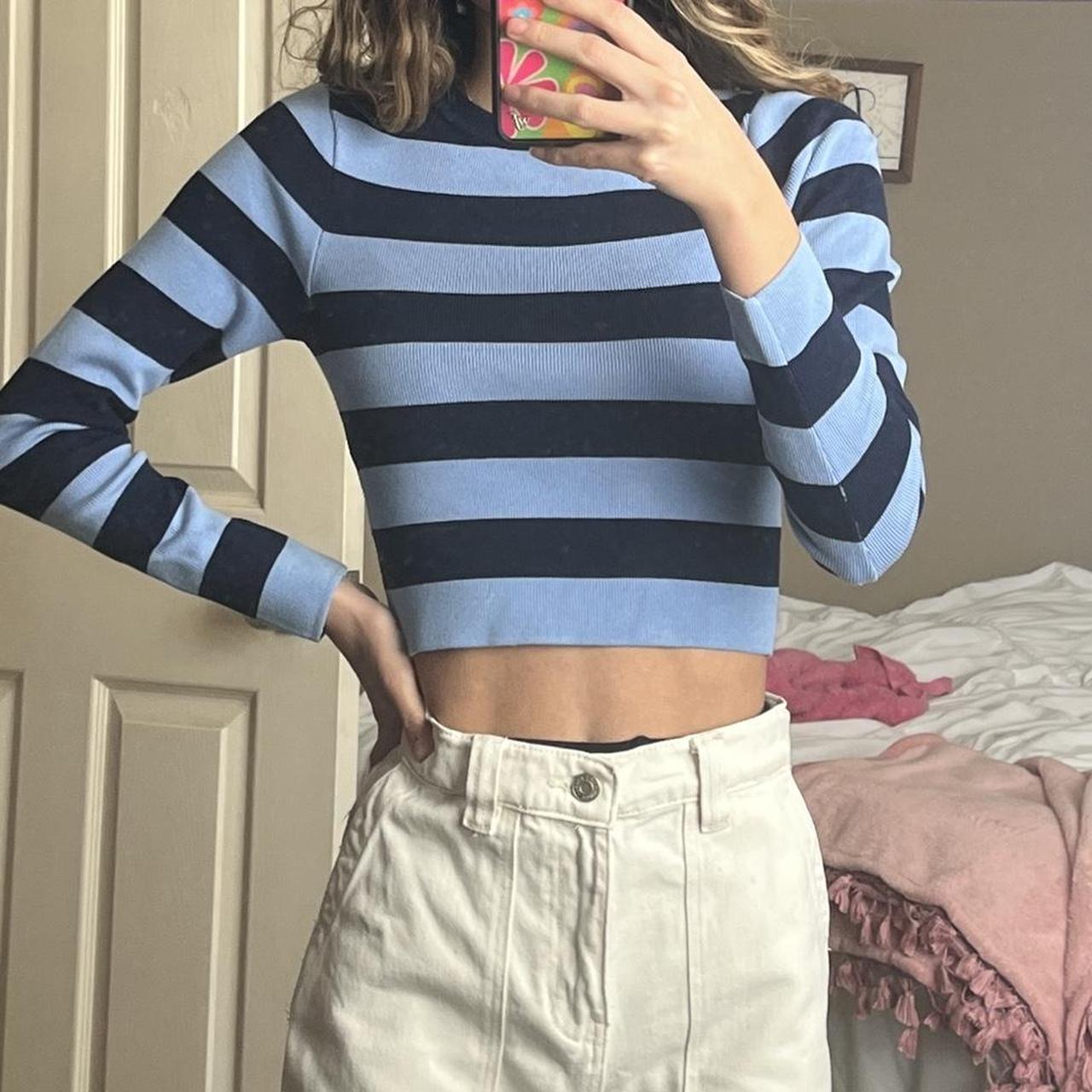 Zara Women's Blue and Navy Crop-top | Depop