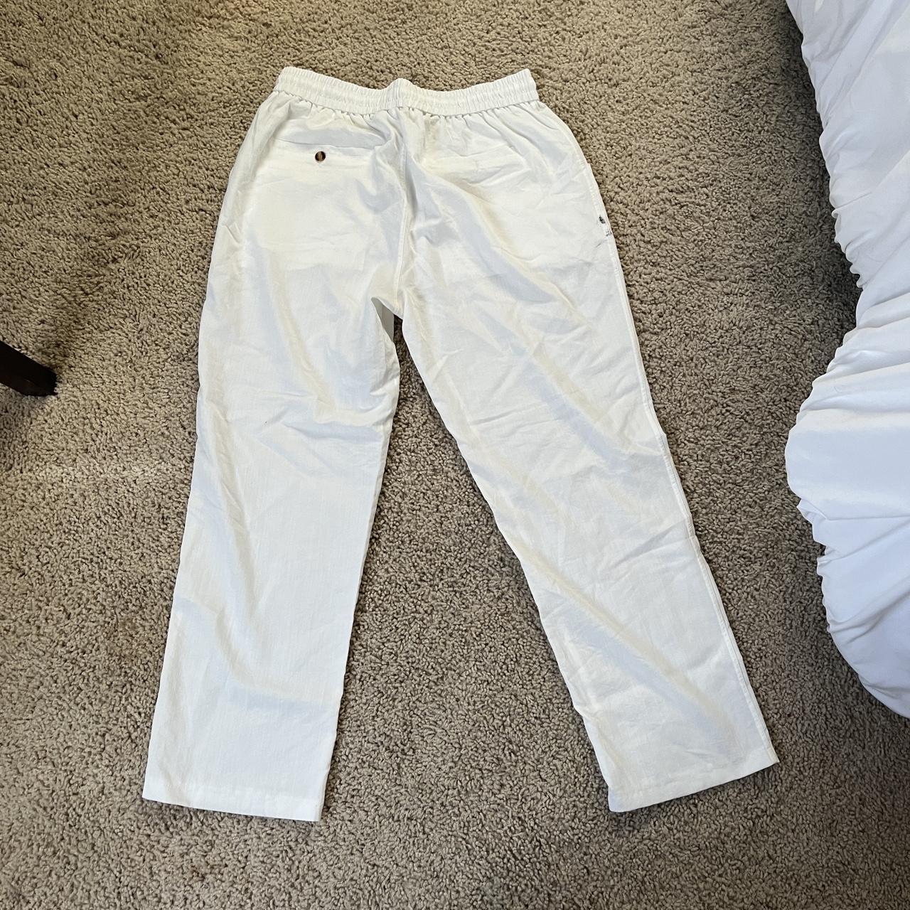 men’s white linen style pants 🎧 small stain on right... Depop