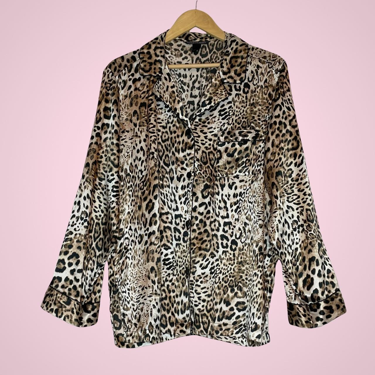 item listed by jupiterjunipercloset