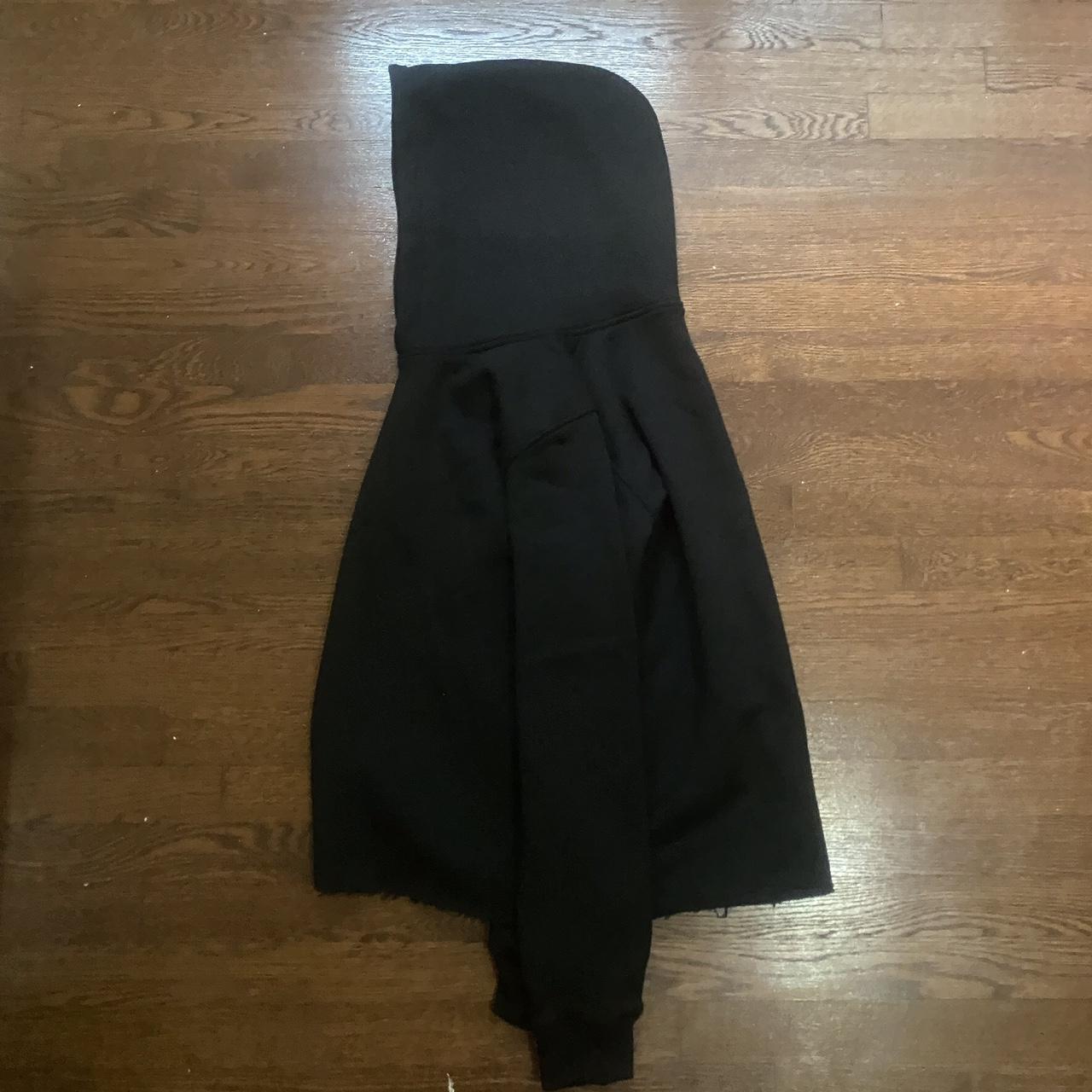 BLANK BLACK CROPPED HOODIE perfect for autumn/fall fits - Depop