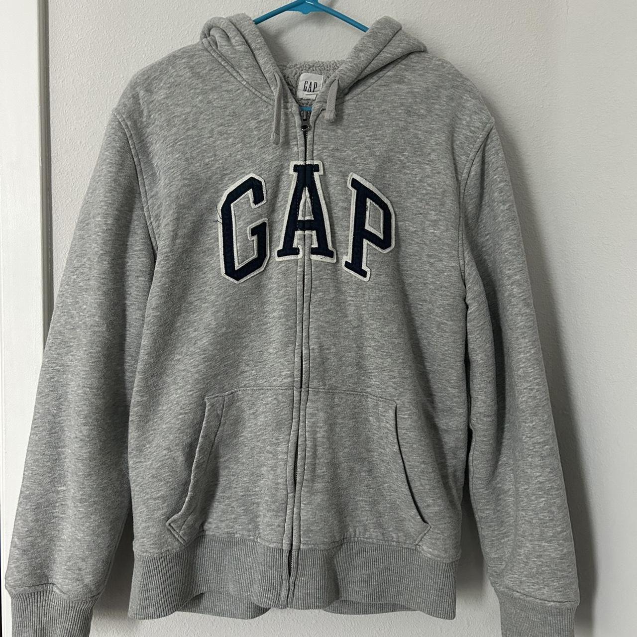 grey gap jacket tag size large, super warm material... - Depop