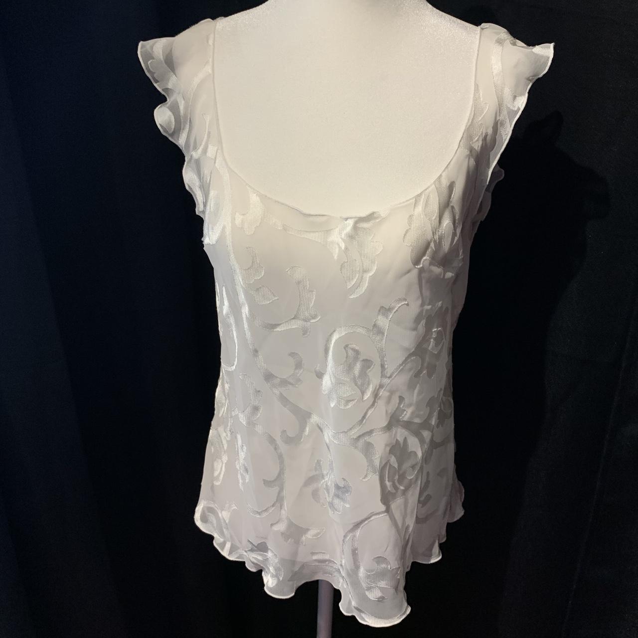 item listed by livvizz