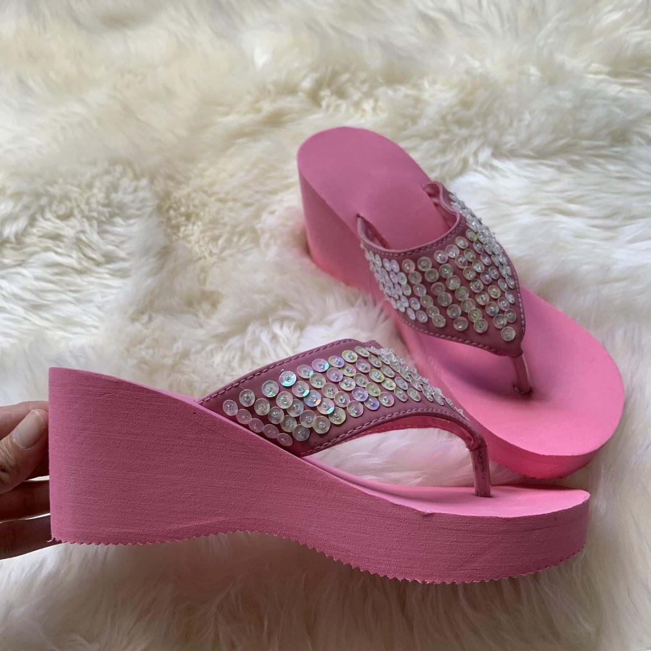 item listed by livvizz