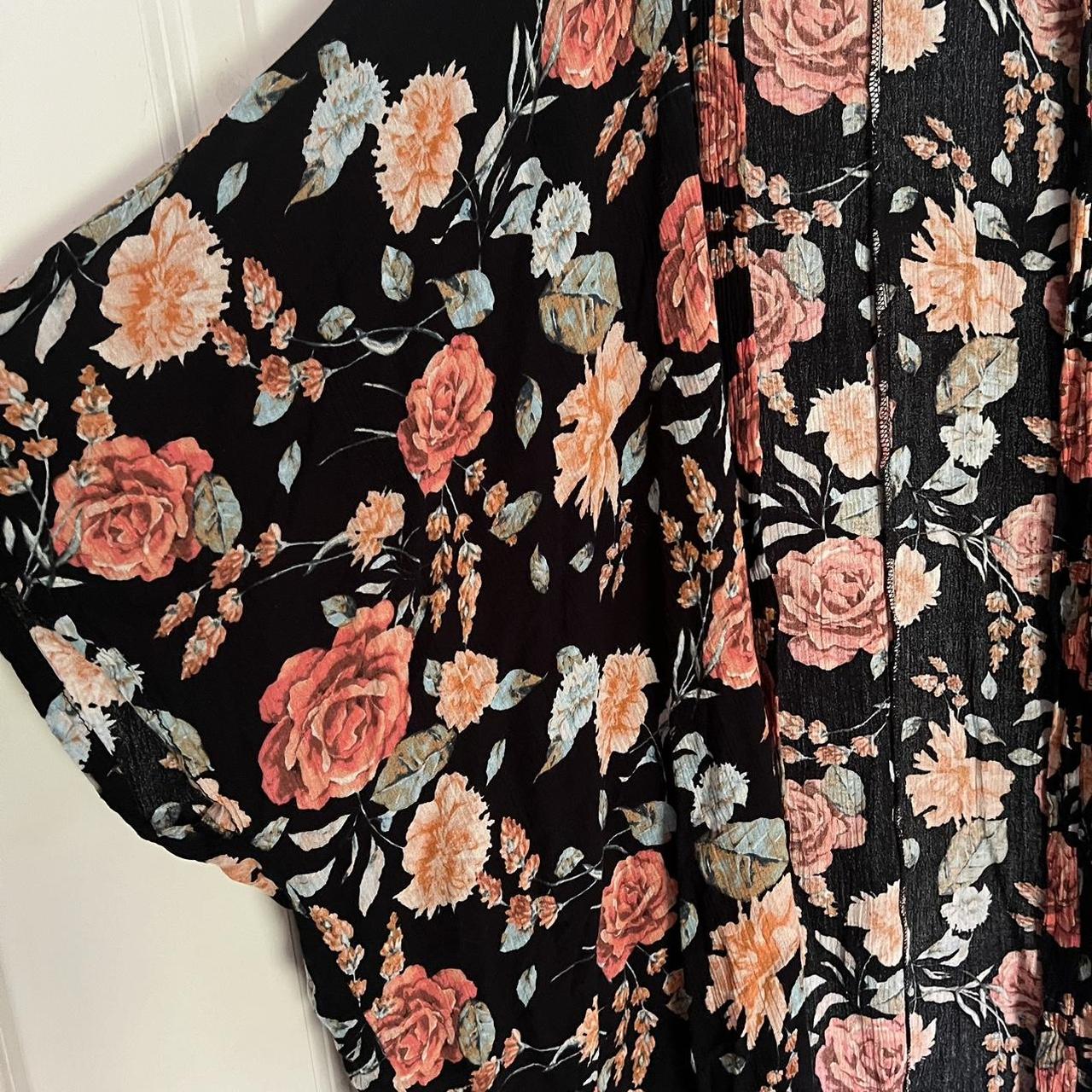 【kanademono】FloralVinesTribalRug120×170 Black & White Floral Kimono | Chico's