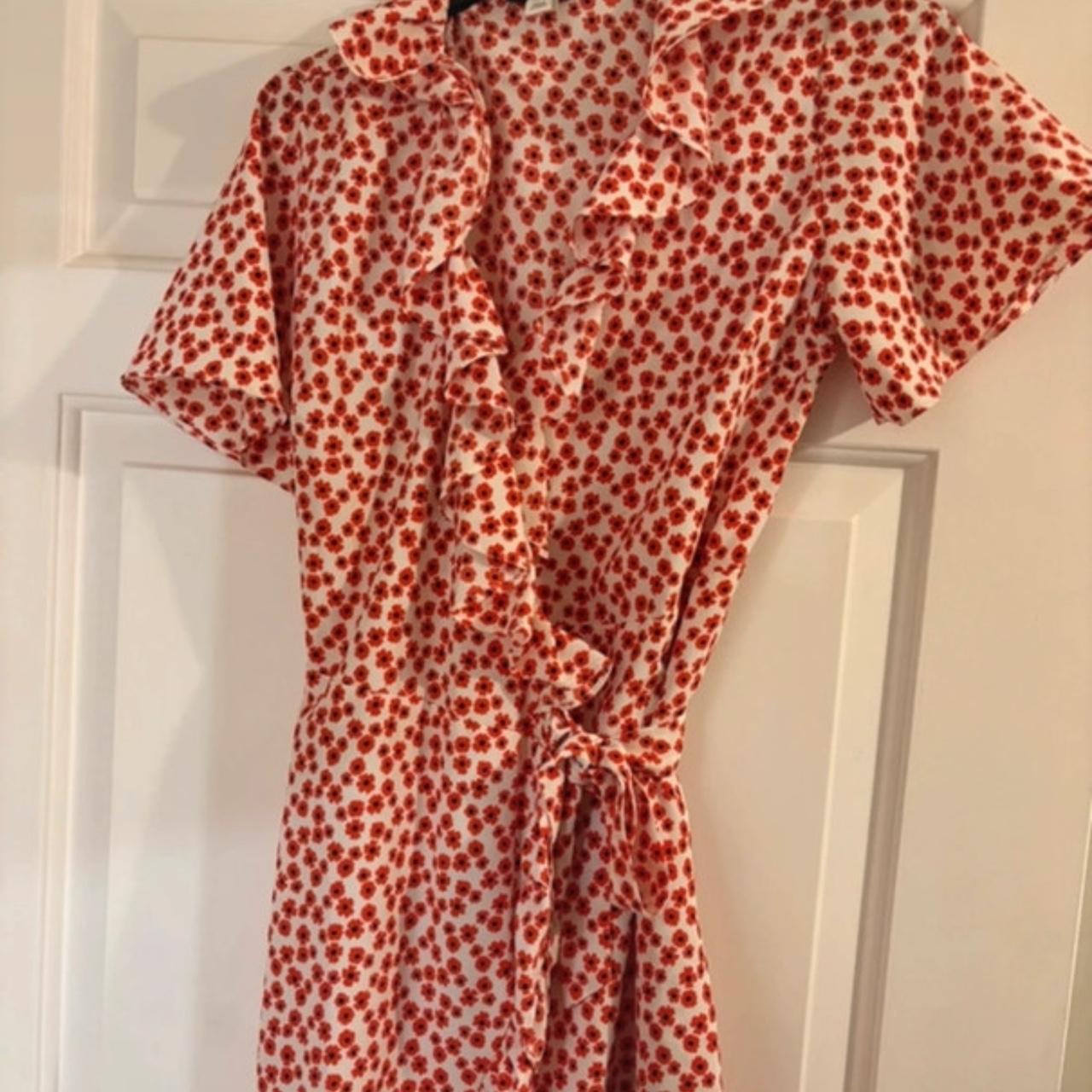 item listed by lilyfits46