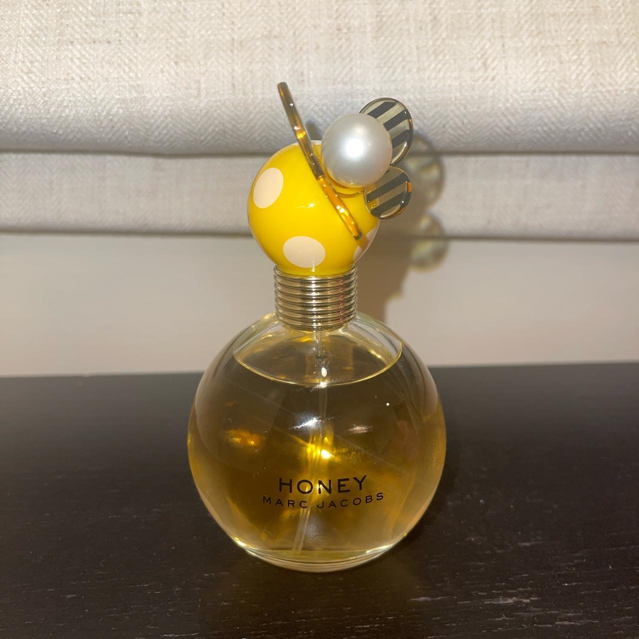 Marc Jacobs Yellow and Black Fragrance Depop