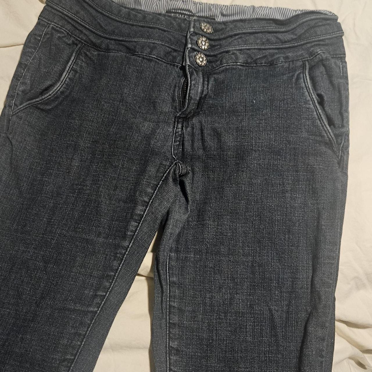 item listed by alisabone252