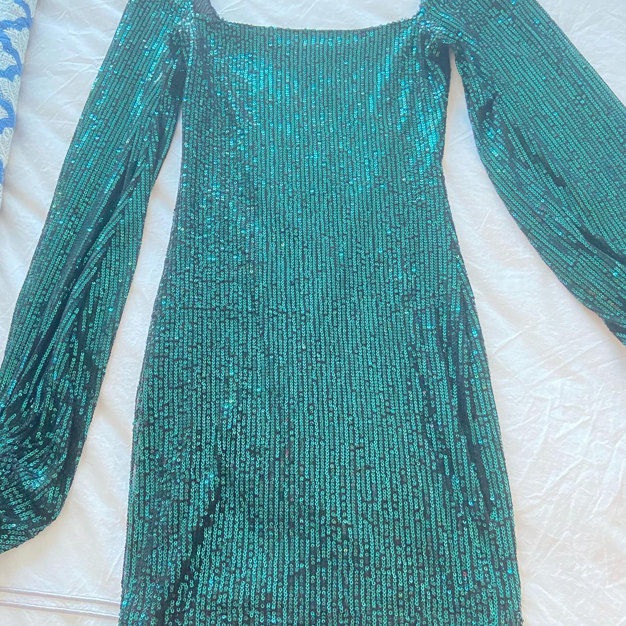 Flattering Lucy In The Sky dress // great for any... Depop