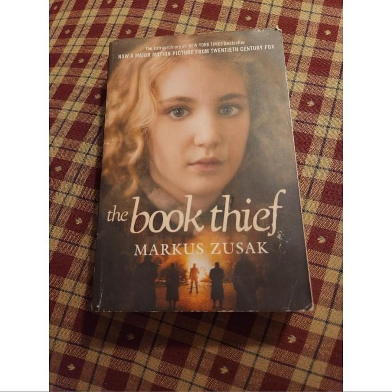 The Book Thief by Markus Zusak Paperback No marks... Depop