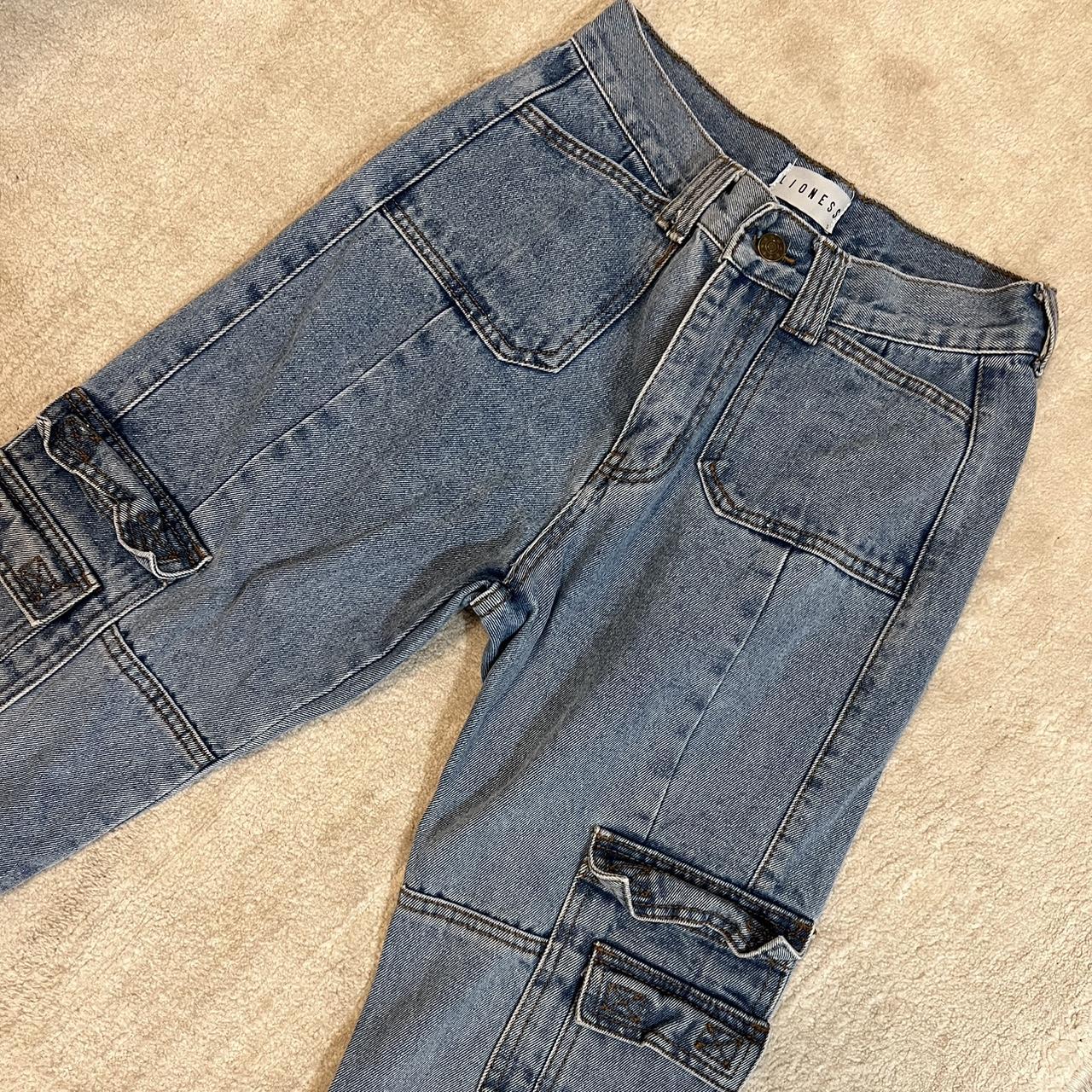 Lioness cargo denim jeans - Depop