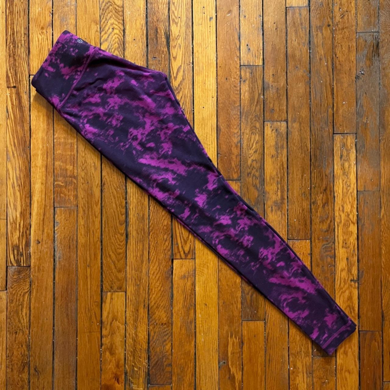 Lululemon Women's Purple Black Tie Dye Cloud Pattern