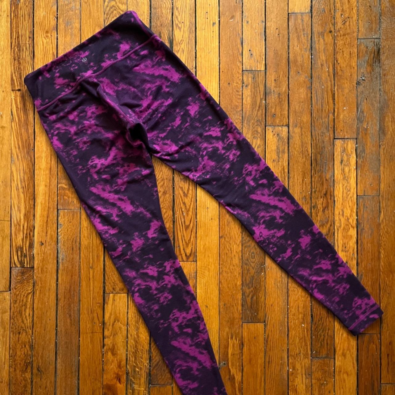Lululemon Women's Purple Black Tie Dye Cloud Pattern