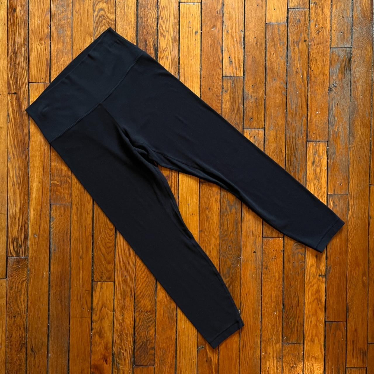 Lululemon Women's Black Capri Ankle Yoga Pants - Depop