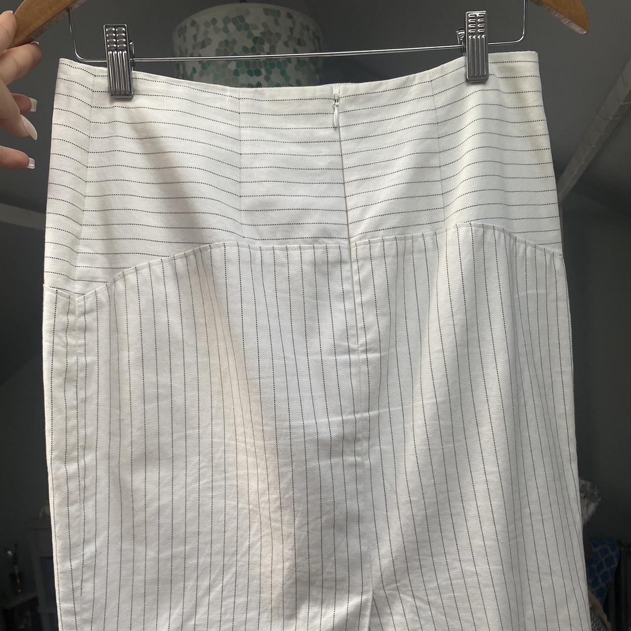 Ann Taylor Women's White Skirt | Depop