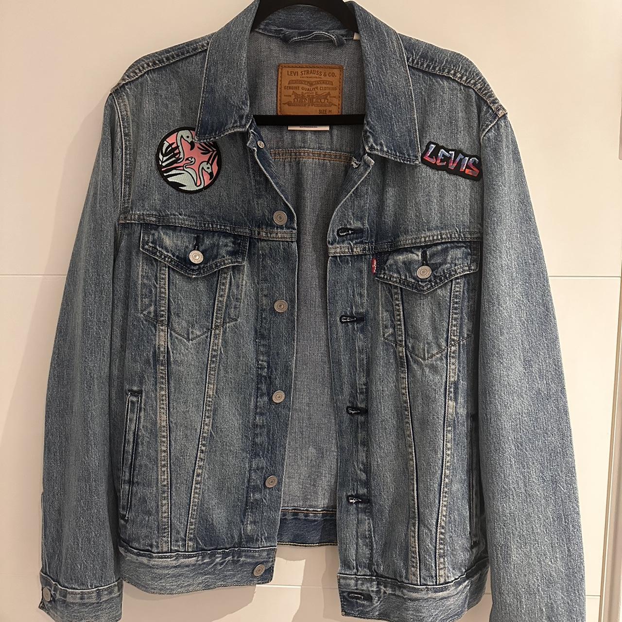 Men’s Levi’s denim jacket Size medium Fits and... - Depop