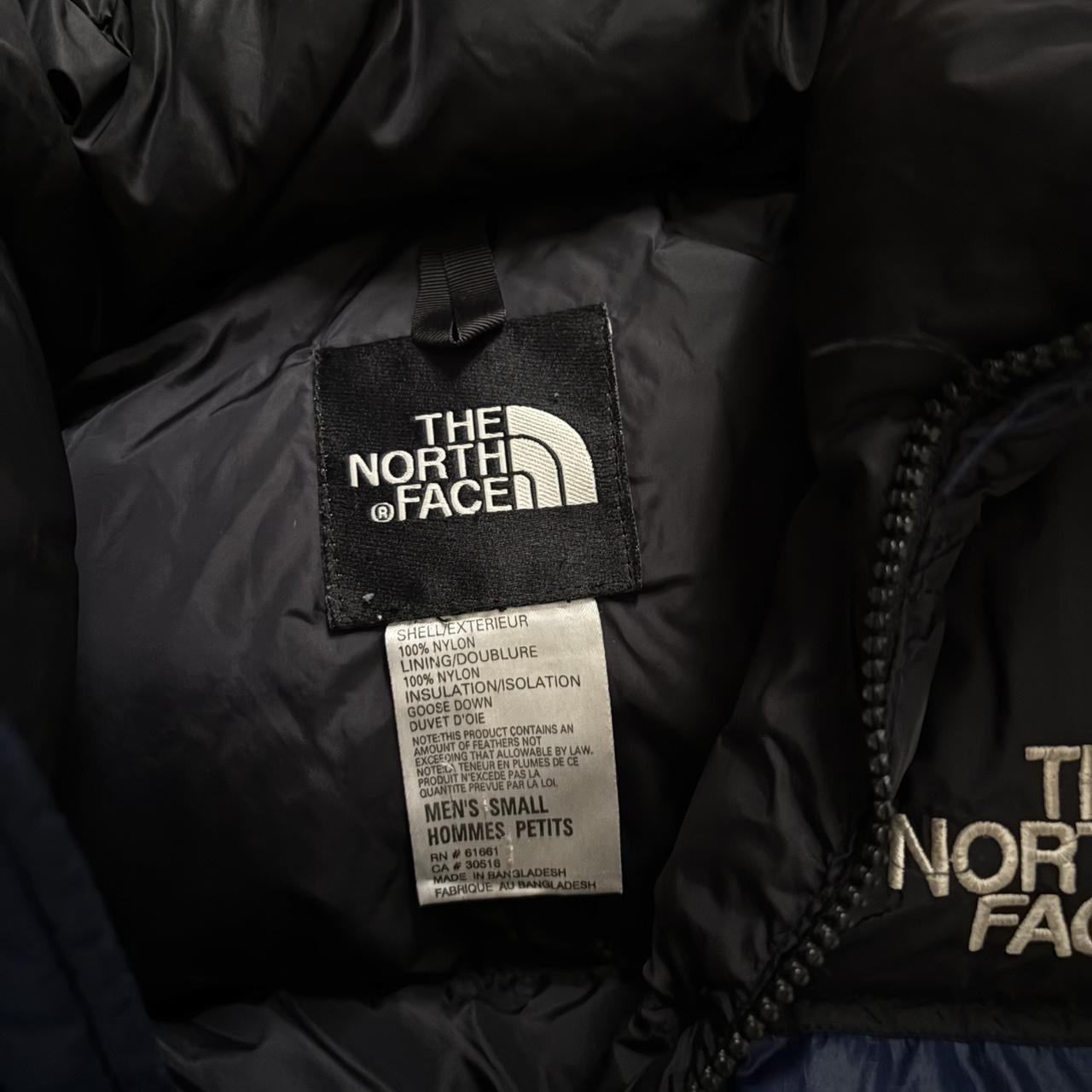 men’s small north face 700. broken zipper Depop