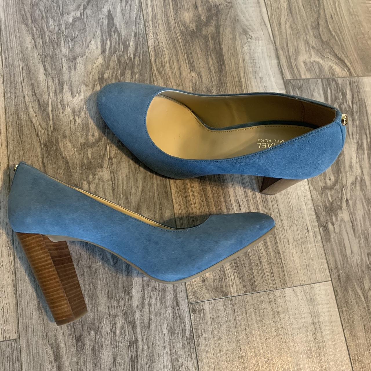 Michael kors pumps blue online