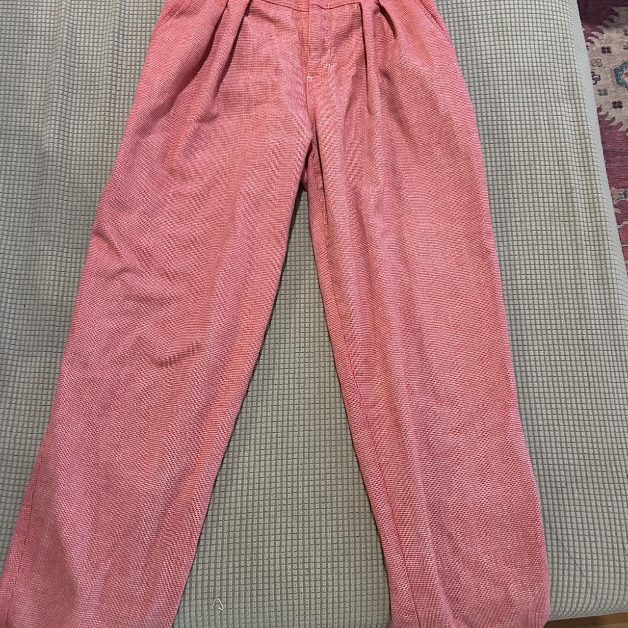 item listed by cool_mom_vintage