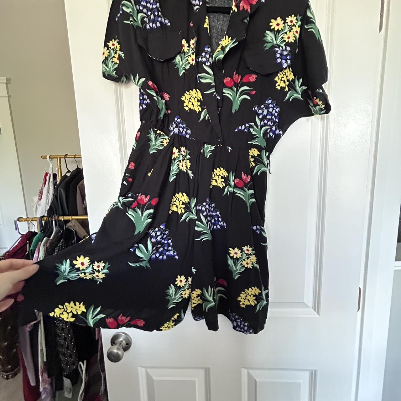 item listed by cool_mom_vintage