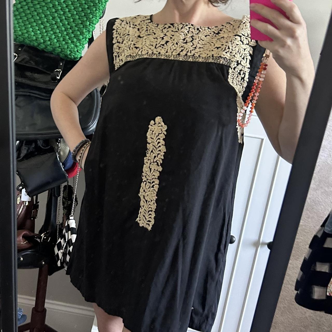 item listed by cool_mom_vintage