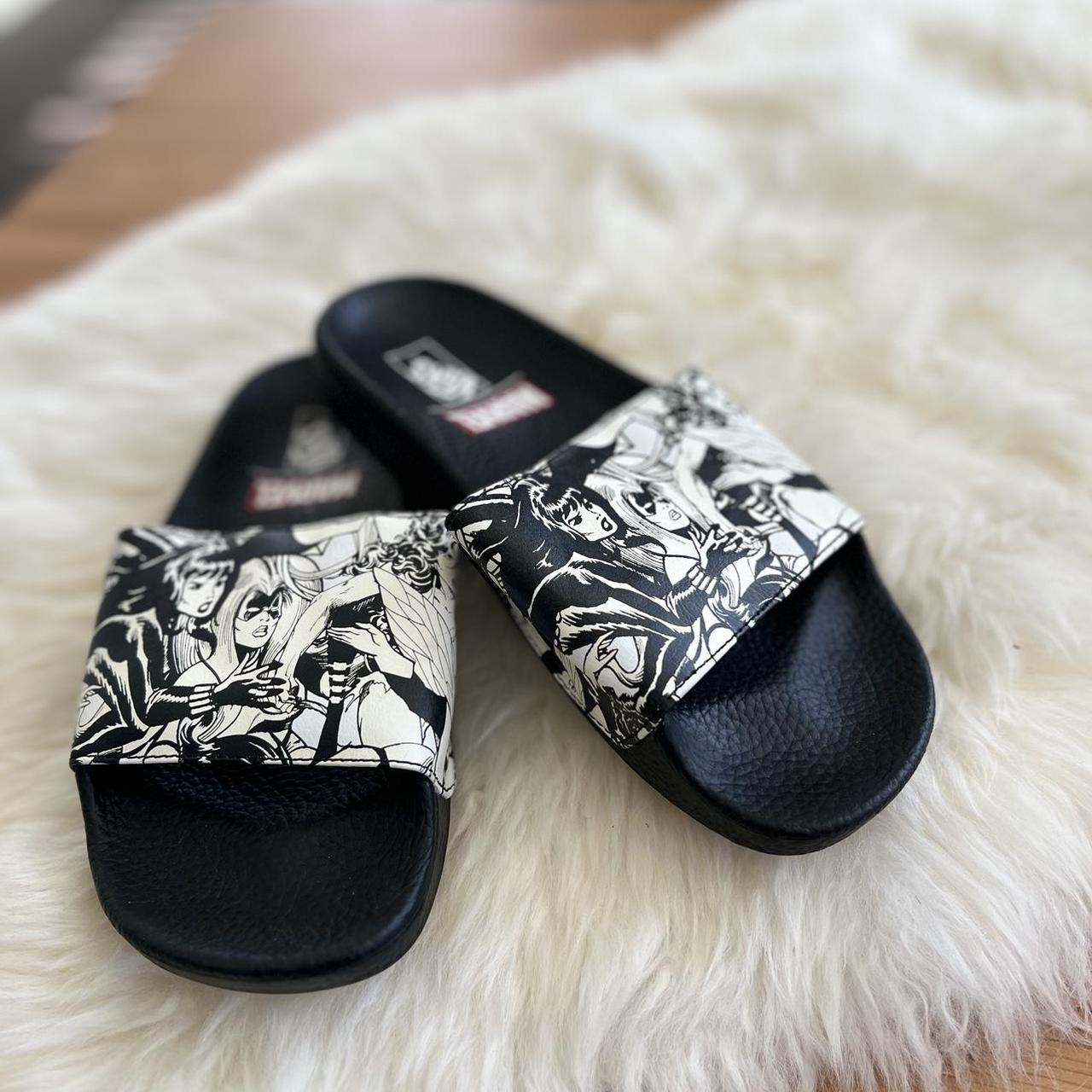 Marvel vans slides best sale