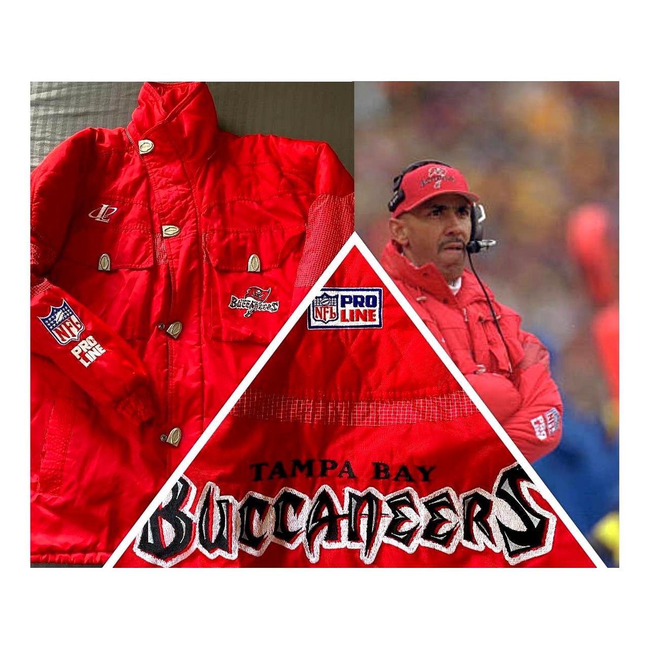 Tampa Bay Buccaneers Logo Legacy Bomber Jacket - BTF Store