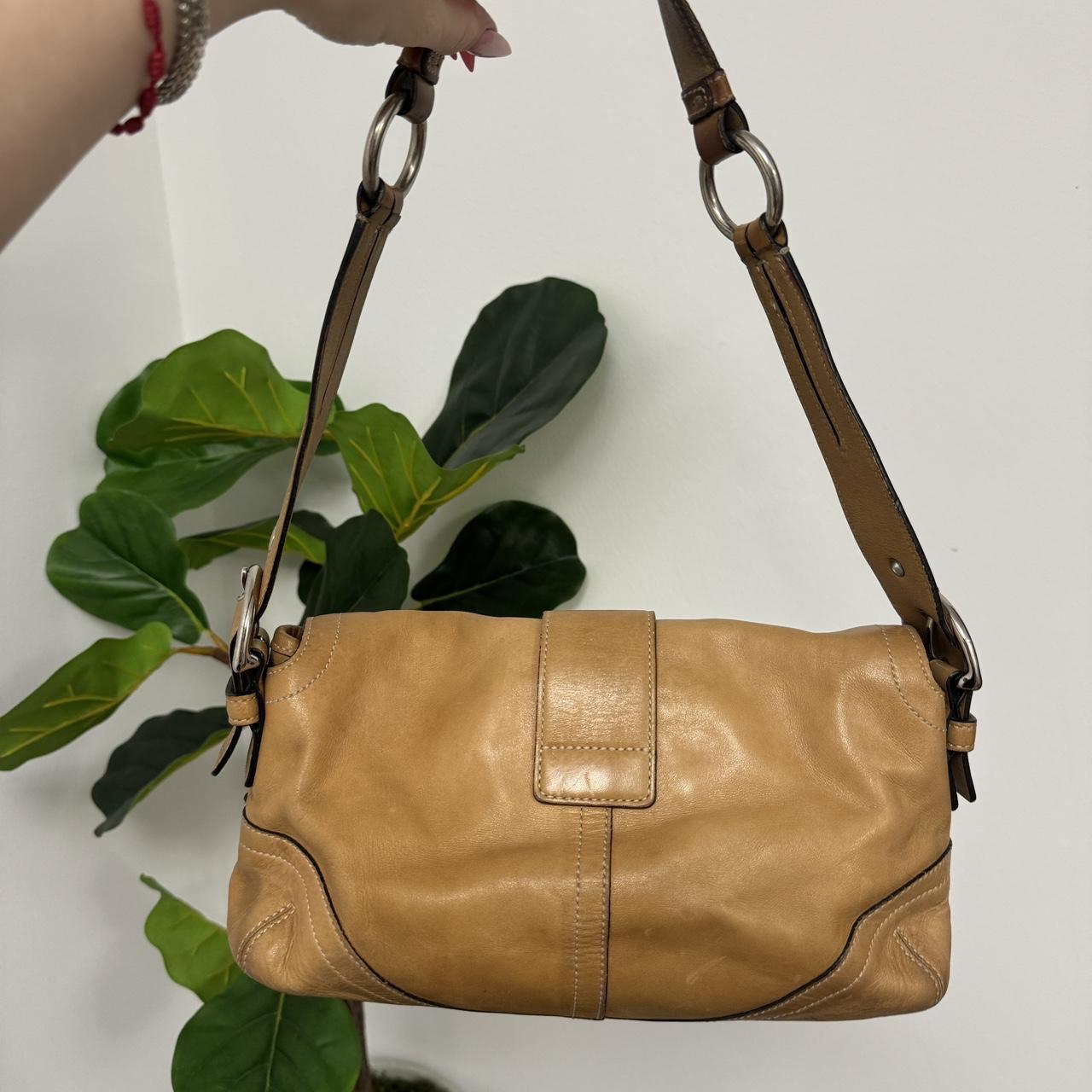 VINTAGE COACH SOHO BUCKLE FLAP SHOULDER BAG IN | Depop VINTAGE COACH SOHO BUCKLE FLAP SHOULDER BAG IN | Depop