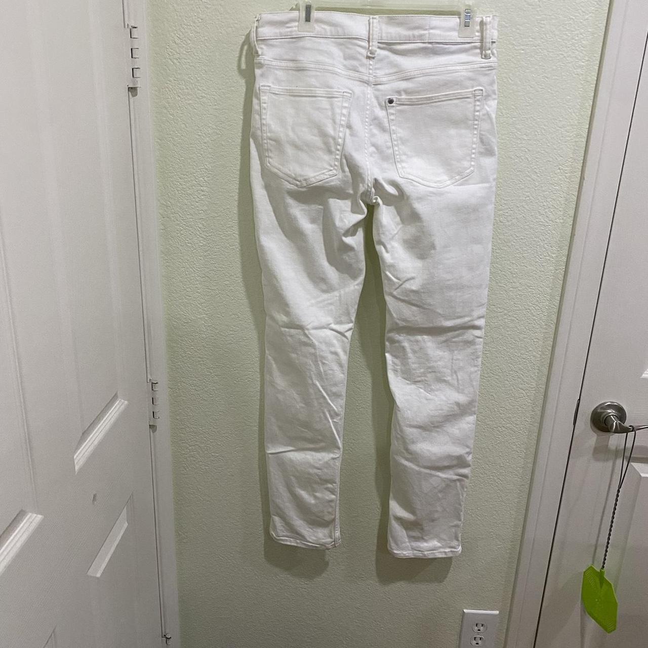 H&M sun fit men’s jean in white color. W 32 L 32... Depop