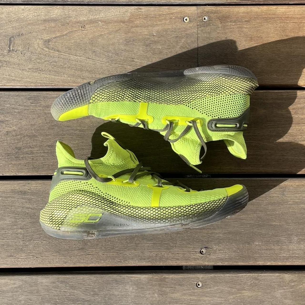 Curry 6 neon online