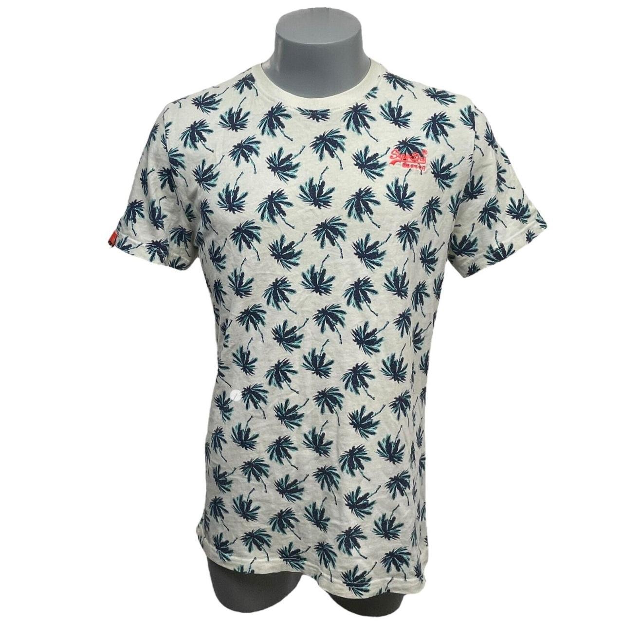 Superdry T-Shirt Size M Palm Tree C0005 - Depop