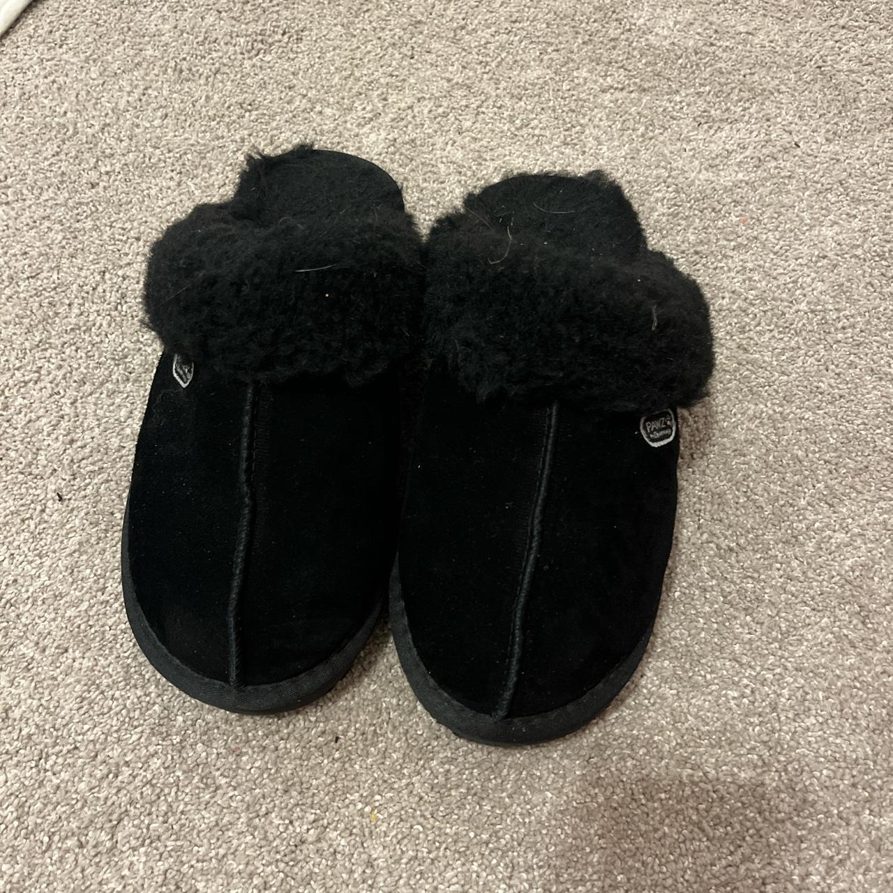 Black bear paw slipper - Depop